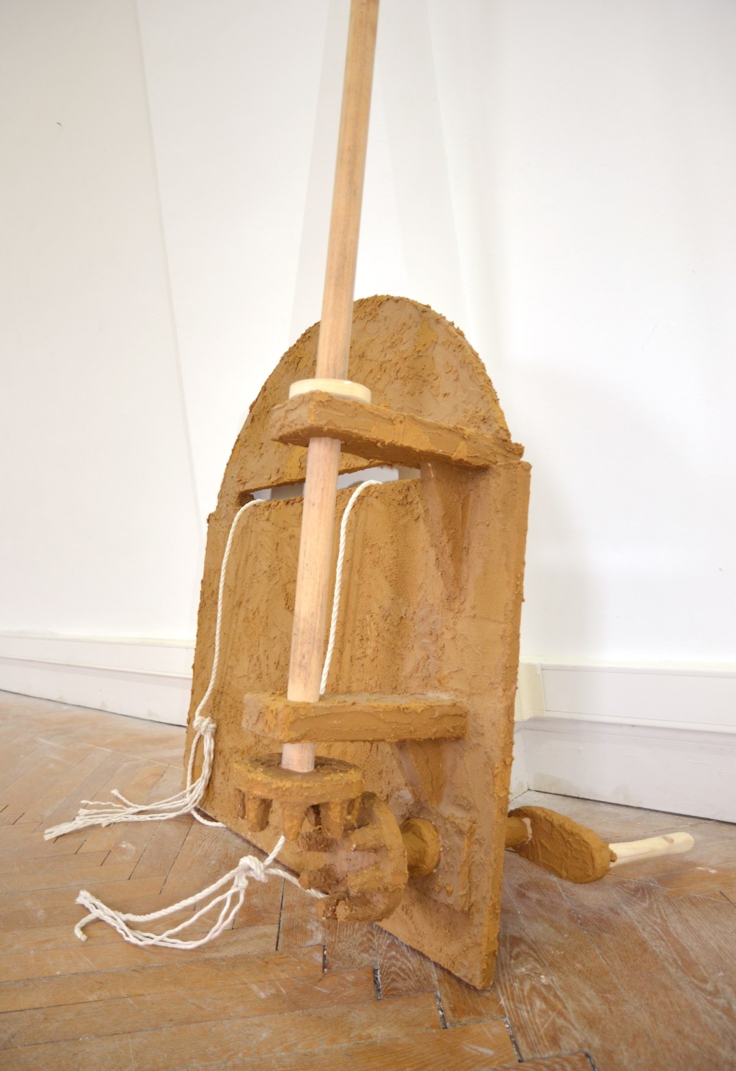 sculpture manivelle details 2